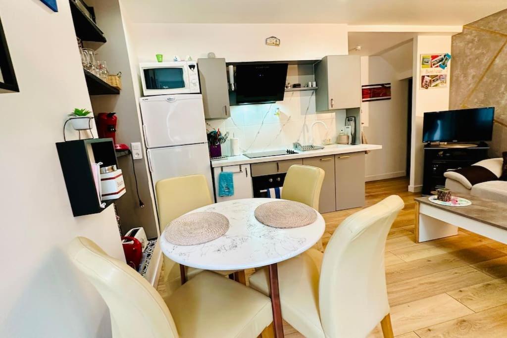 Appartement Jardin Du Palais- Relaxation Centrale Ngoại thất bức ảnh